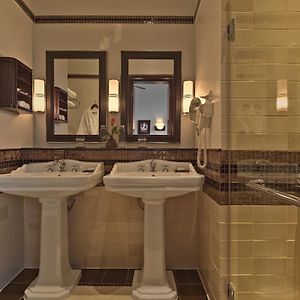 Colonial Twin Room